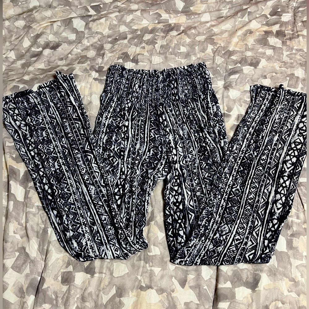 Navy blue and white pattern leggings with bellbottom pant legs